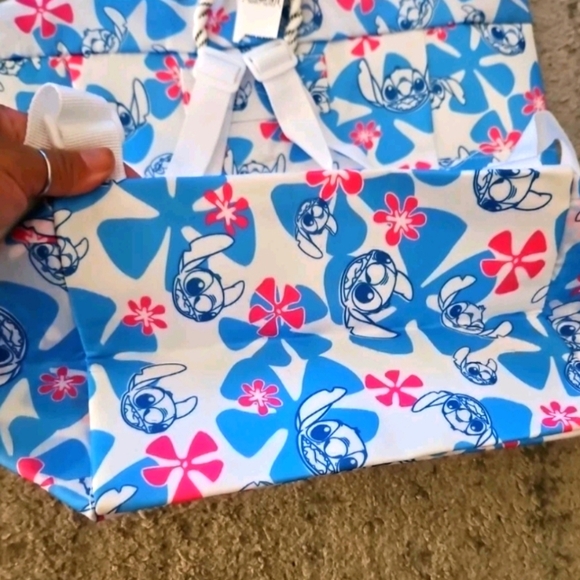 Disney Lilo & Stitch Floral Drawstring Lightweight Backpack - Picture 8 of 16